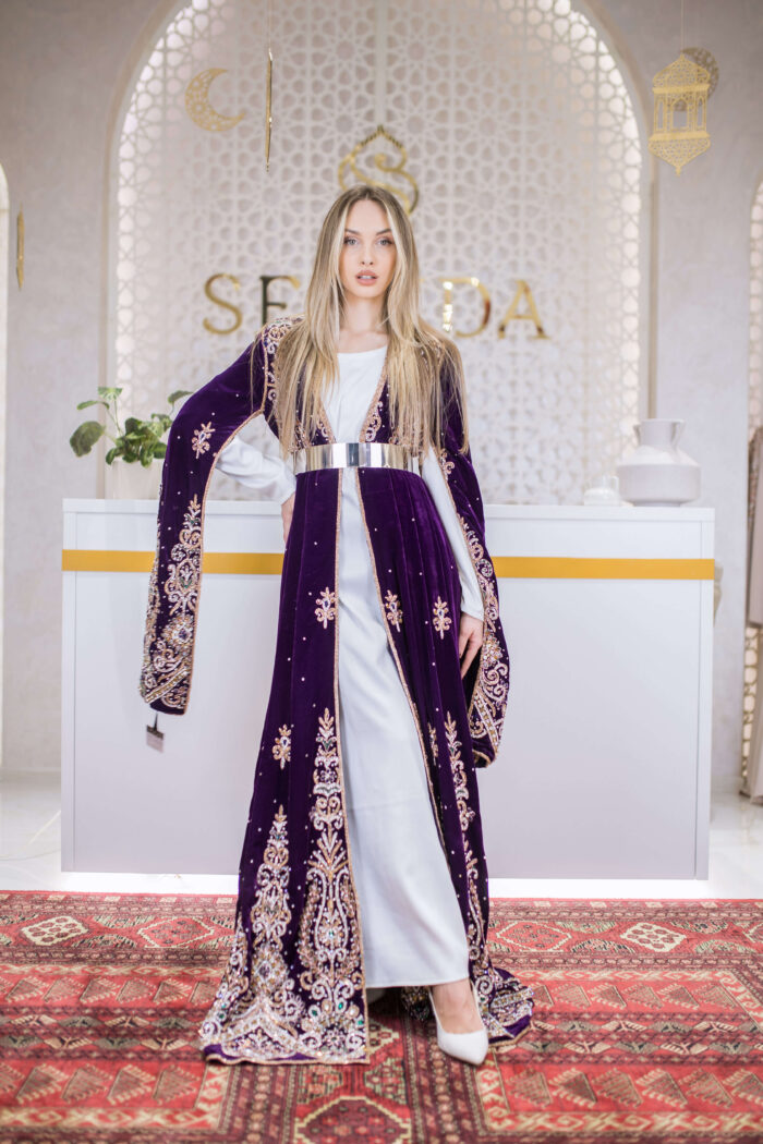 Caftan 3 - Image 1