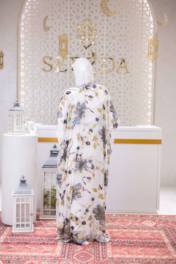Model 4 - Eid Collection 2025 - Image 4