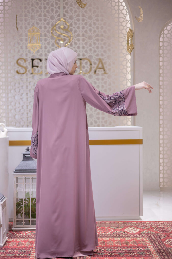 Model 11 - Ramadan Collection - Image 5
