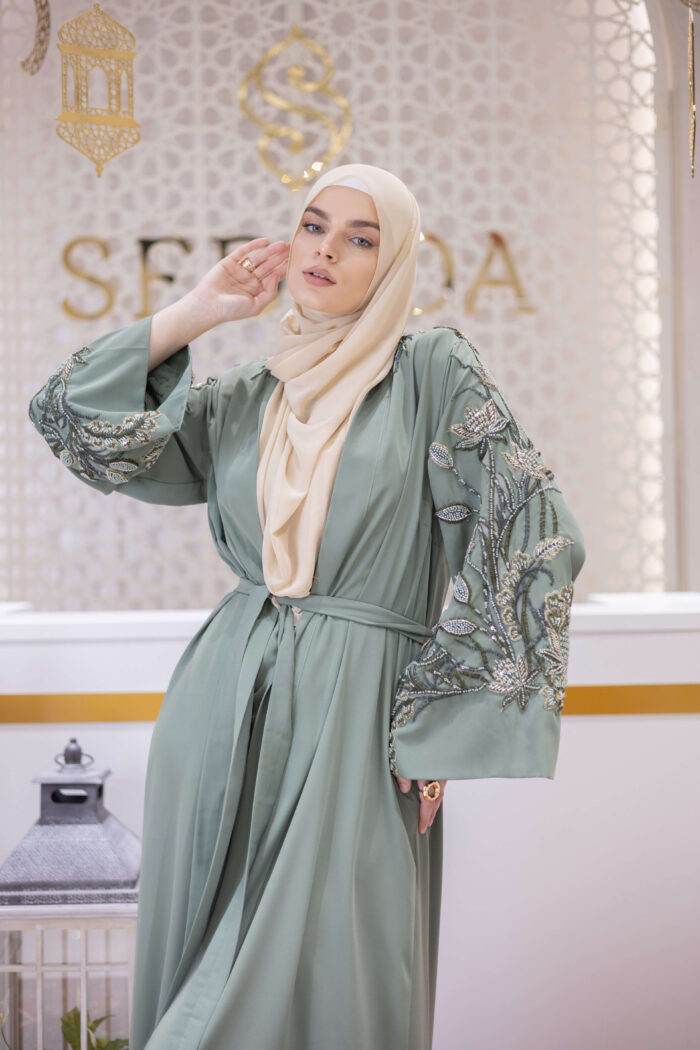 Model 10 - Ramadan Collection - Image 2
