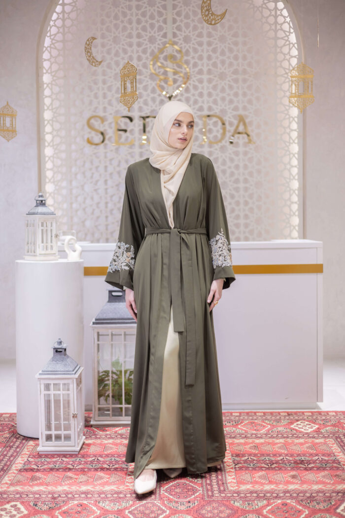 Model 9 - Ramadan Collection - Image 2