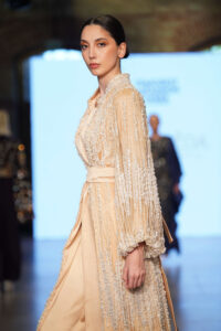 Golden Mirage - Image 3