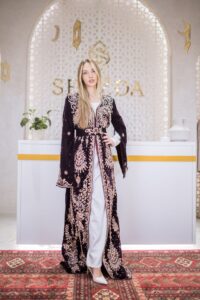 Silk Splendor - Image 2